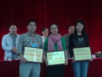 热烈祝贺我院药学部及张伶俐主任分别荣获成都药学会
2012年度医院药学工作团队创新奖和个人领导力奖