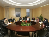 华西第二医院召开行风监督员沟通会