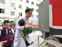 四川省4.20芦山大地震，麻醉医师在现场
      ——记华西二院麻醉科医师黄瀚