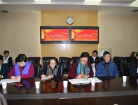 医院党委组织召开学习贯彻十八届五中全会精神座谈会