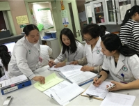 开展医德查房   强化监督检查