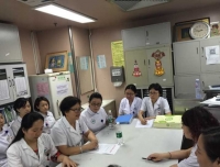 医院领导到小儿感染科和小儿血液科宣布干部任免