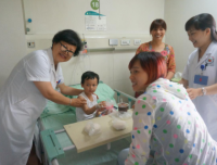 童心童乐同成长----记儿童心血管科儿童节慰问活动