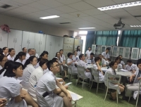 检验科在妇科进行安全合理用血流程培训