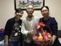 药学部 “重阳节”走访慰问退休职工