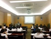   运营管理部召开部务会