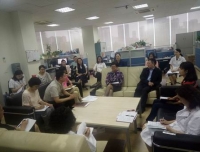 医院领导一行到规划财务部宣布干部任命