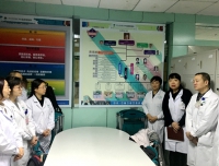 医务部伍金林主任赴检验科开展调研指导工作