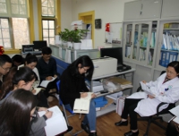 医院监督检查小组深入运营管理部开展监督检查