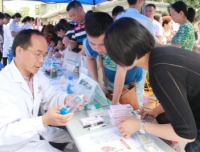 关注儿童哮喘合理用药，从现在开始
——药学部成功举办公益咨询义诊活动
