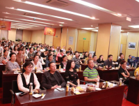 新老院区员工齐聚一堂，共建一流检验团队
——检验科召开2018年新学年第一次业务学习