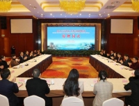 四川大学华西第二医院与巴中市恩阳区人民医院医联体医院授牌仪式暨义诊活动顺利举行
