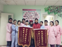 全力救治彰显华西水平  鲜红锦旗吐露感激之情
         —新生儿科25周双胎出院后喜迎“健康百天”
