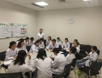 药学部PIVAS、住院药房和药库开展跨部门品管圈主题讨论会