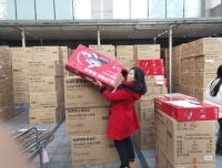 佳节慰问送祝福，浓浓关爱暖人心
——医院领导班子对我院职工进行新春慰问