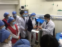 急诊科强化医务人员防护服穿脱培训