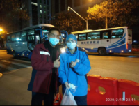 不忘初心，情怀担当— 援鄂记护理人员王正东