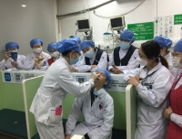 急诊科邀请检验科老师培训鼻咽拭子采样