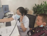 藏族小孩在院走失，病员中心工作人员及时助其找到亲人