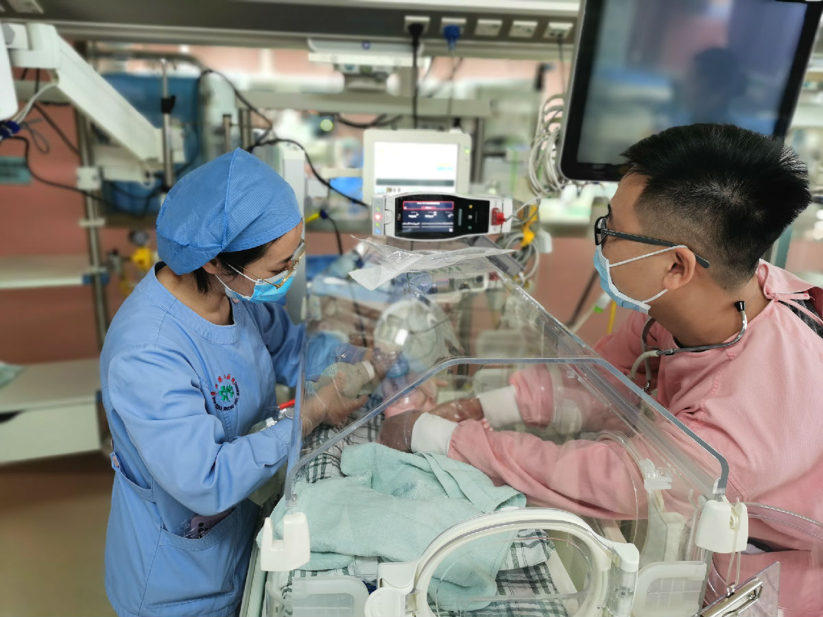 积极开展新生儿奶汁反流窒息抢救演练