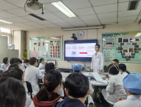 华西院区产科进行艾滋病、梅毒和乙肝母婴传播知识培训