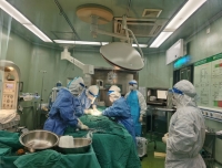 根据医院部署，华西院区产科召开新冠肺炎疫情防控宣讲会并成功完成模拟演练