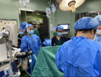 超声可视化技术为一例复杂截瘫产妇的剖宫产手术麻醉保驾护航