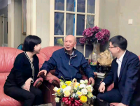 九九重阳节，温暖老人心——妇科三党支部、团支部协同开展“夕阳红，关爱退休老师活动”