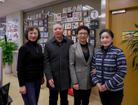 香漫华西 情系夕阳
——医学检验科举办手工制作活动