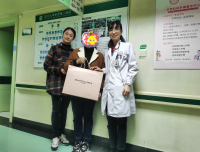 妇科一支部关心慰问生病党员